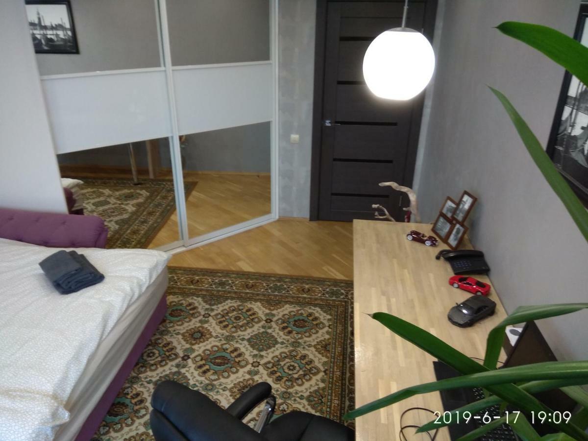 Apartamenty V Minske S Dwumä Spalnyami Exteriér fotografie